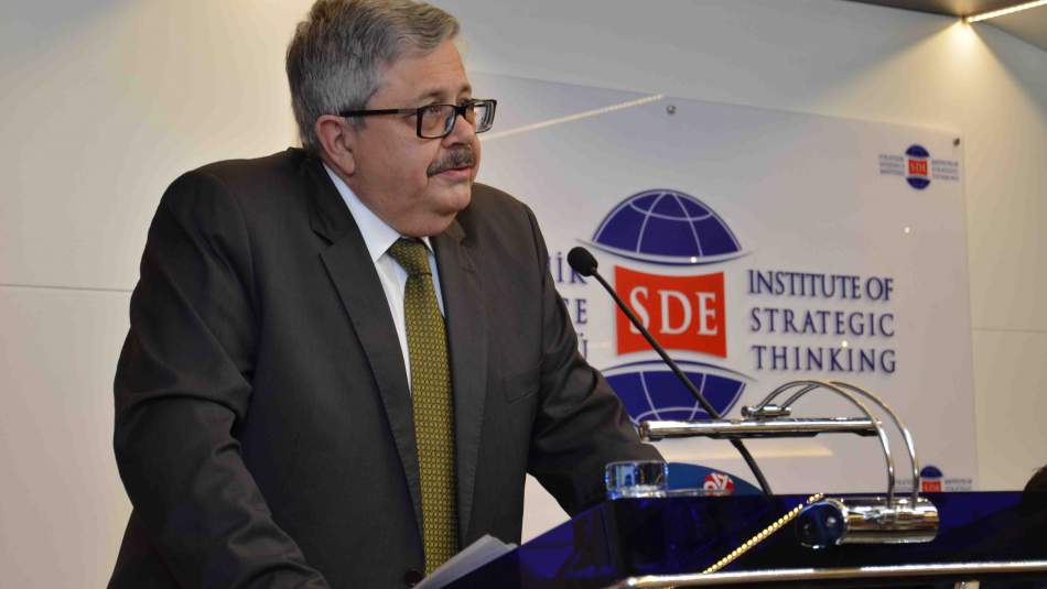SDE’den Rusya ve Türk-Rus İlişkileri Paneli