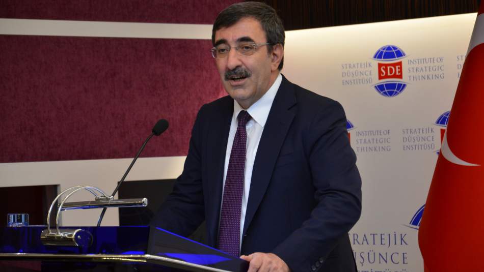 Cevdet Yılmaz: “Türkiye, Dış Meselelerde Başka Ülkeleri Takip Eden Pasif Bir İzleyici Değil"