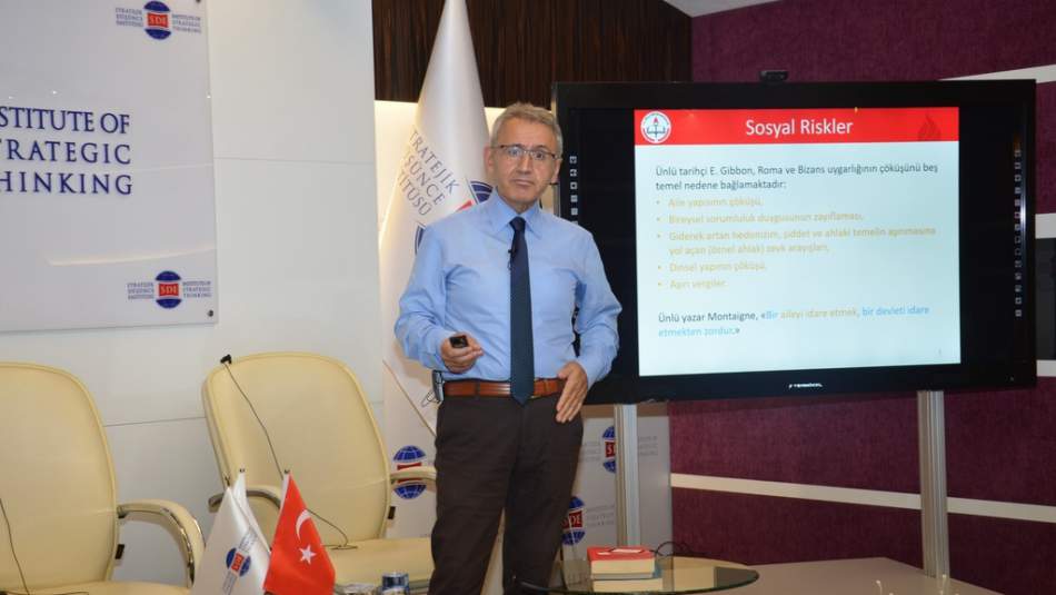 Medya Etkisi ve Medya Okuryazarlığı