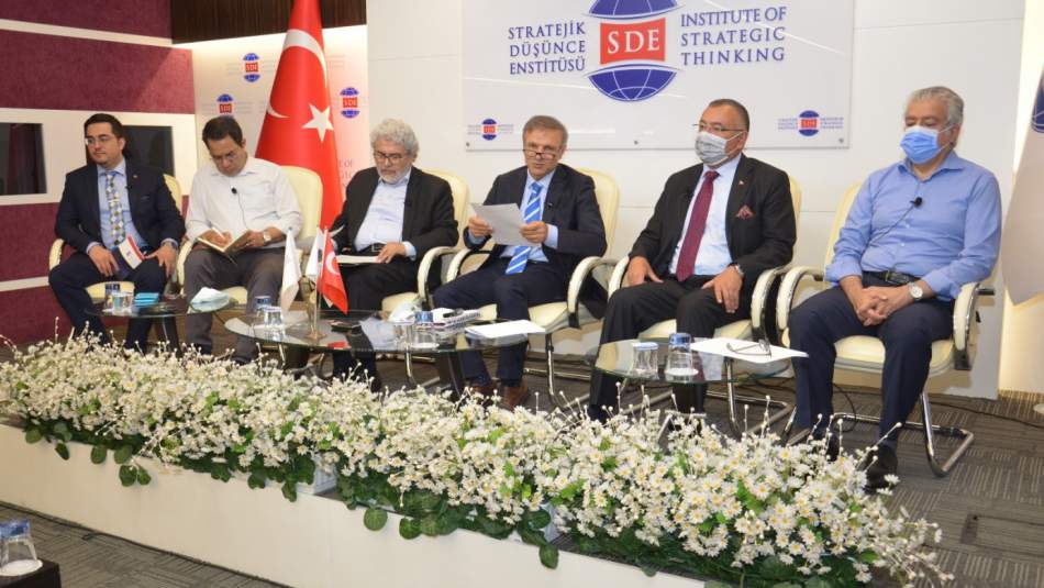 SDE'de "NATO Zirvesi ve Yansımaları" Başlıklı Panel Düzenlendi