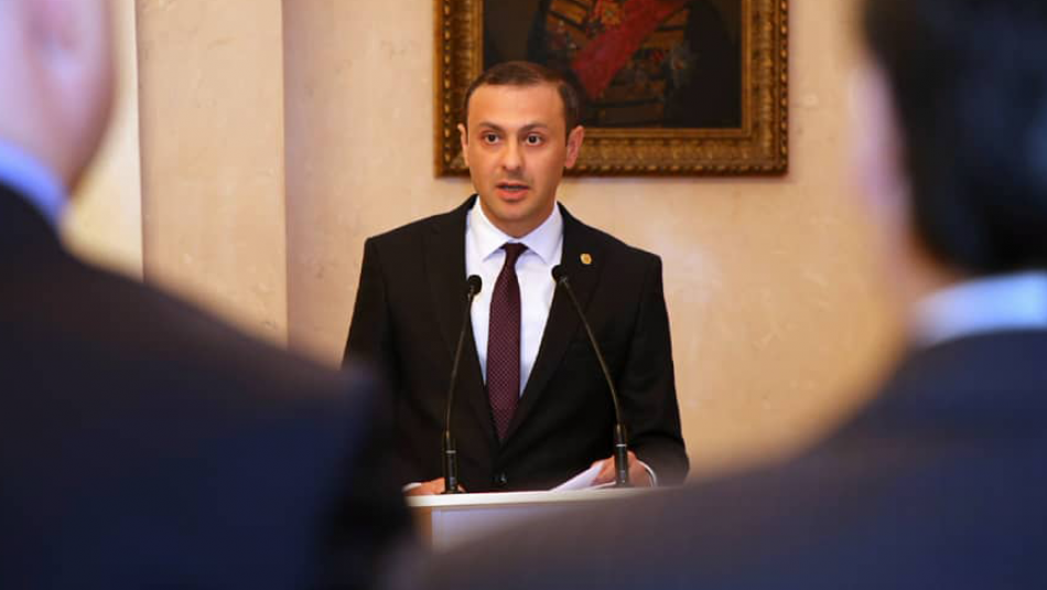 Grigoryan: Ankara'daki Görüşmeye Katılmaya Hazırız
