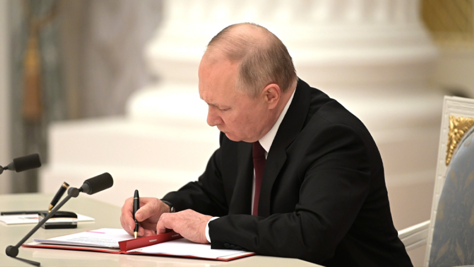 Putin O Kararnameyi İmzaladı: Rusya Donbas'taki Ayrılıkçıların Sözde Yönetimlerini Tanıdı