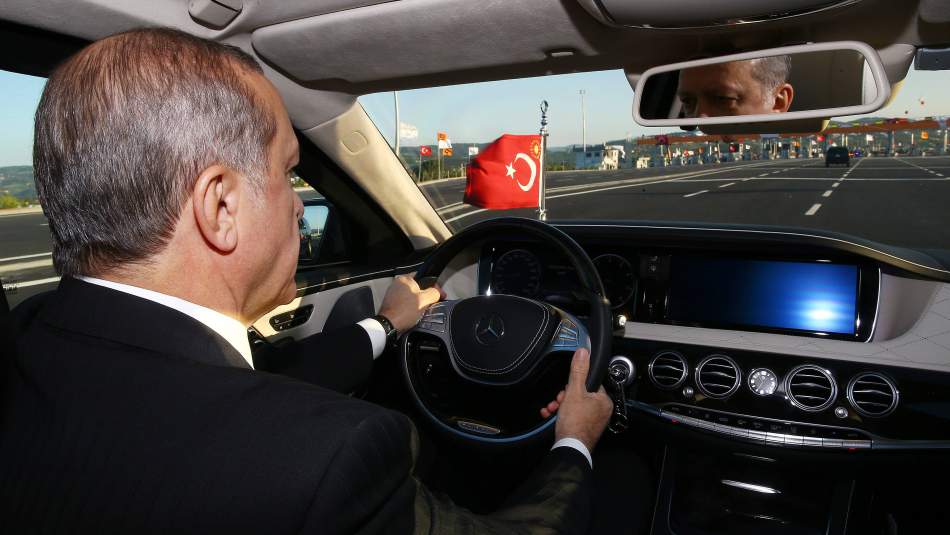 Cumhurbaşkanı Erdoğan: Yeni zaferlerin eşiğinde bulunduğumuza inanıyorum