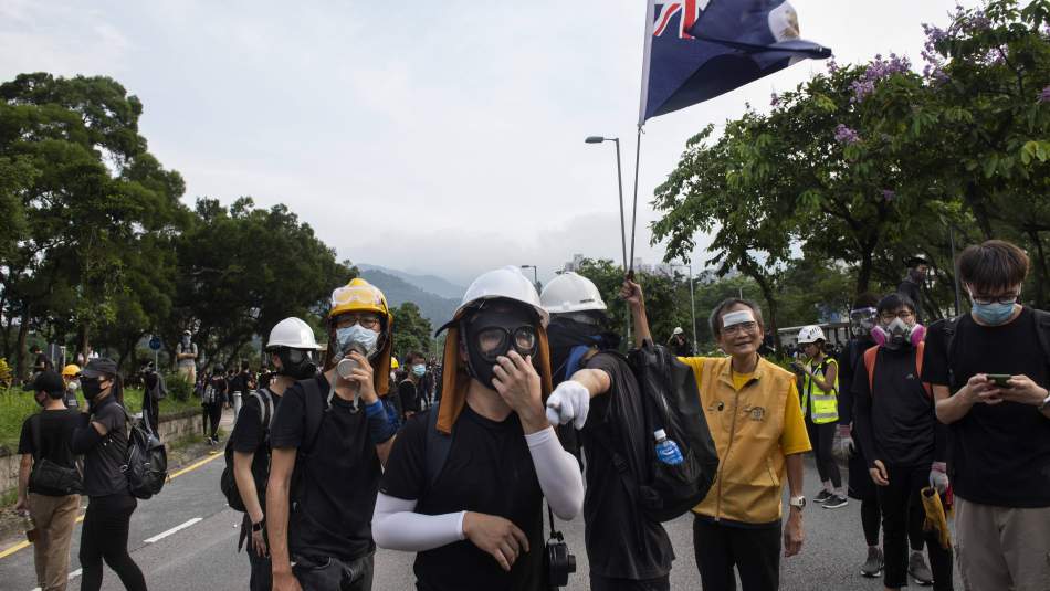 Çinli Elçiden Hong Kong Tepkisi