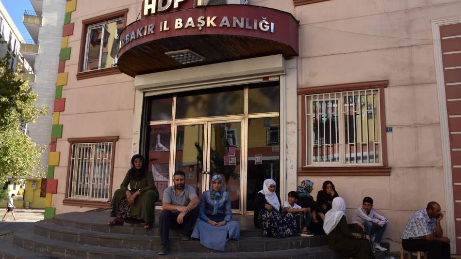 Aileler Dağa Kaçırılan Evlatları İçin Nöbette