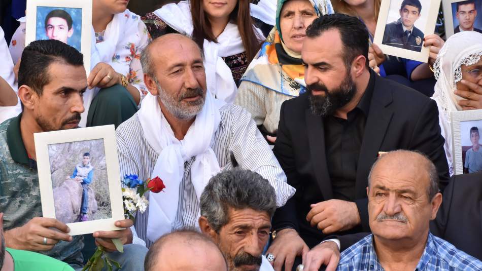 Ailelerin Evlat Nöbeti Sürüyor