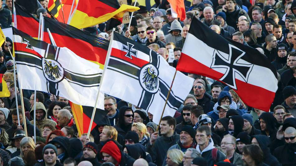 Almanya'da aşırı sağcı parti AfD'den "fişleme planı"