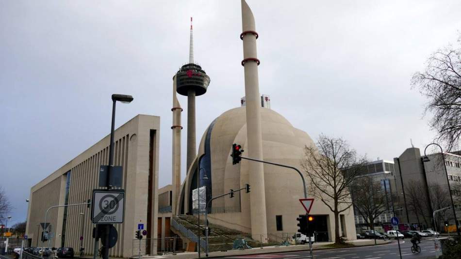 Alman istihbaratı Diyanet İşleri Türk İslam Birliği’ni izleyecek