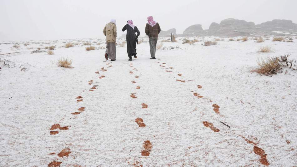 Küresel iklim değişiyor: Suudi Arabistan'a kar yağdı