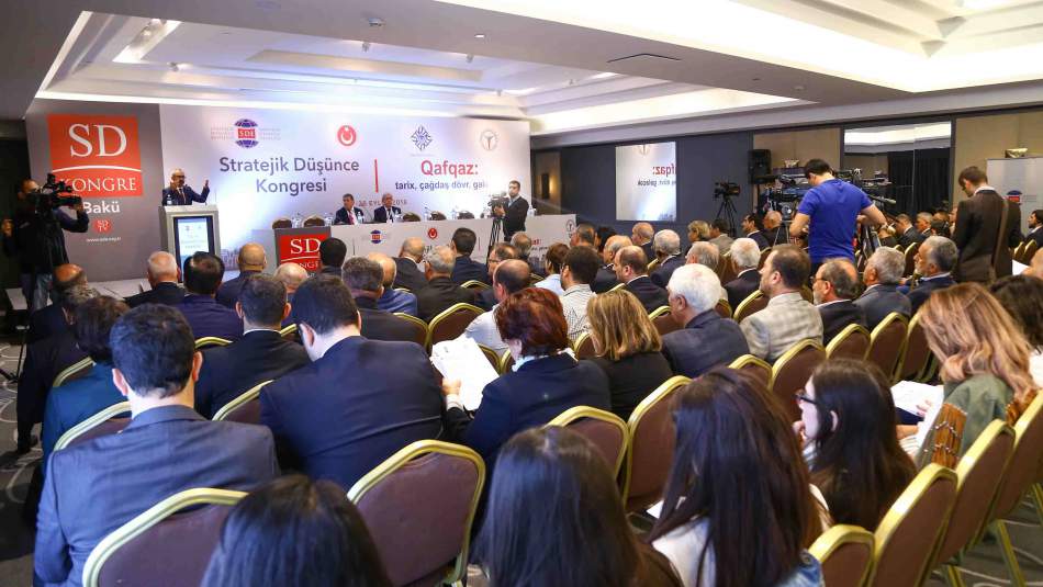 SD Kongre "Kafkaslar: Tarih, çağdaș devir, gelecek" programının ilk günü sona erdi