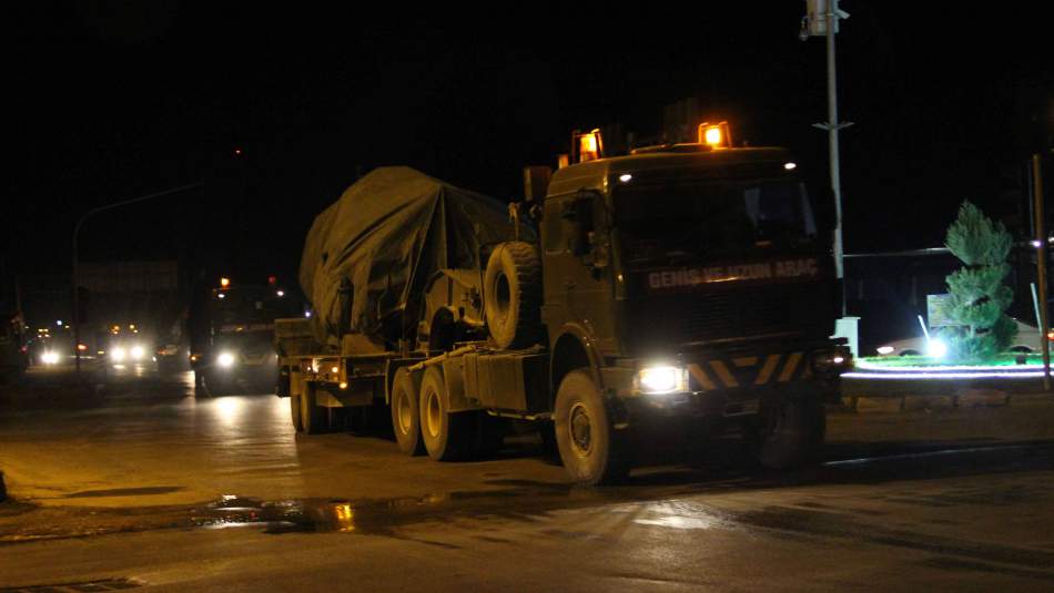 İdlib sınırına gece askeri sevkiyat