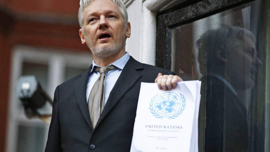 "Ekvador Hükümeti Wikileaks'in kurucusu Assenge'i İngiltere'ye teslim edecek"