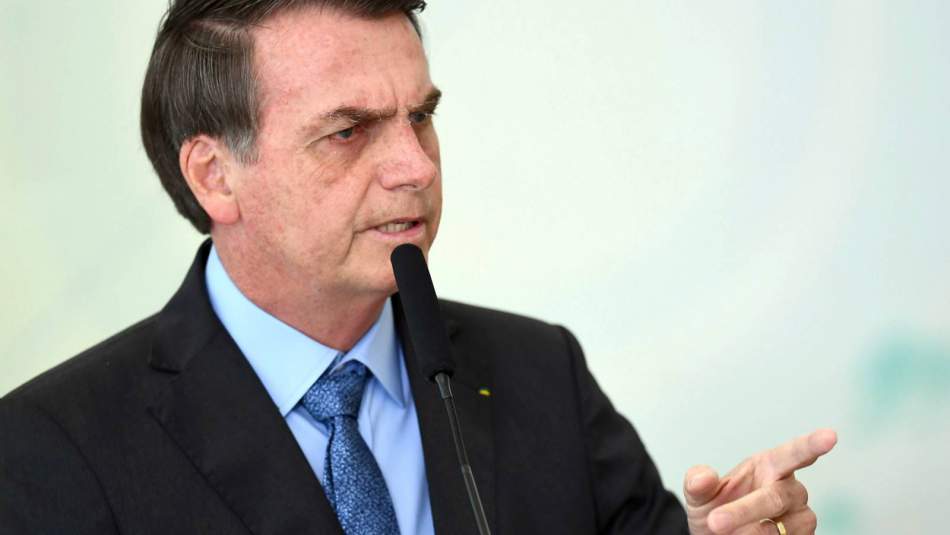Balsonaro'dan Macron'a: Sömürgeci Zihniyete Sahip