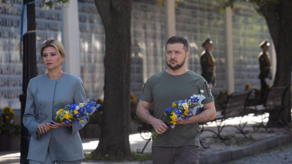 Zelenskiy: “Yol Ne Olursa Olsun Donbas’taki Topraklar ve Kırım Ukrayna’nındır”
