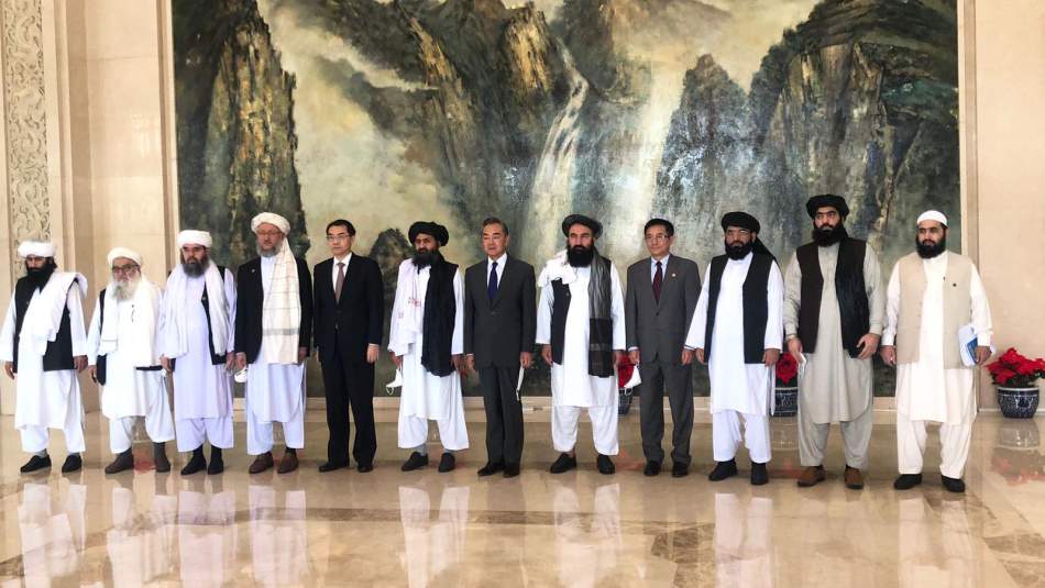 Taliban Heyeti Çin Dışişleri Bakanı Wang Yi İle Görüştü