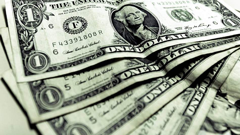 Dolar/TL yeni haftaya rekor tazeleyerek başladı
