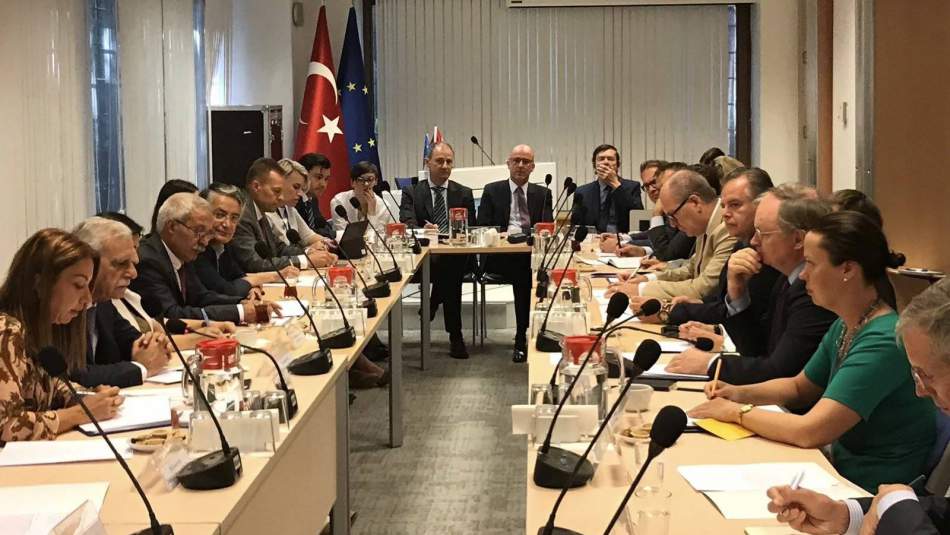 AB'den HDP'ye Destek