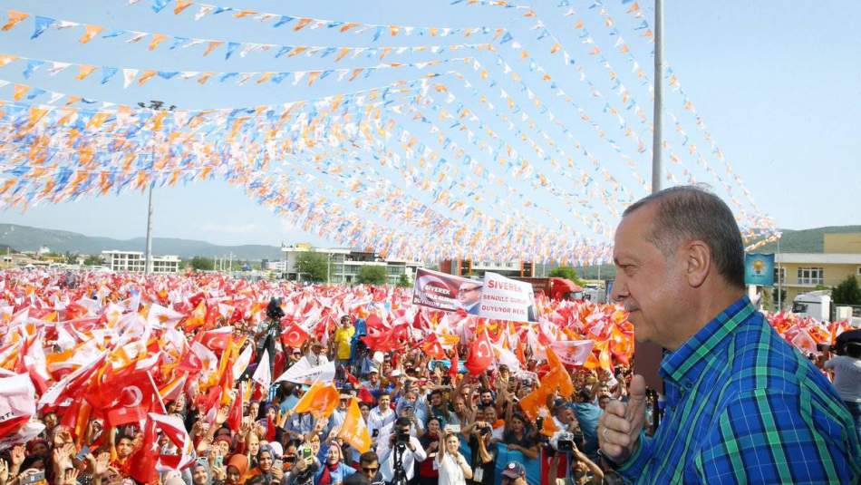 Erdoğan'dan gençler için 'sosyal çalışma imkanı' açıklaması