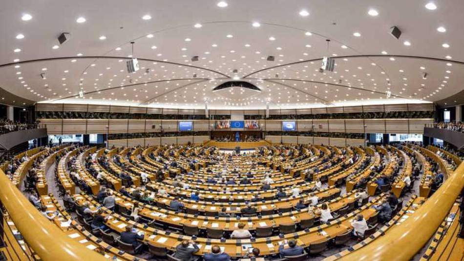 AP Türkiye'ye 70 milyon Euro'luk kesintiyi onayladı