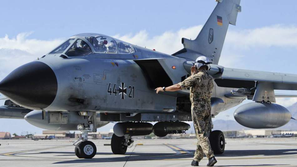 Bild: 'Almanya, Suriye'ye düzenlenecek hava saldırılarına katılabilir'
