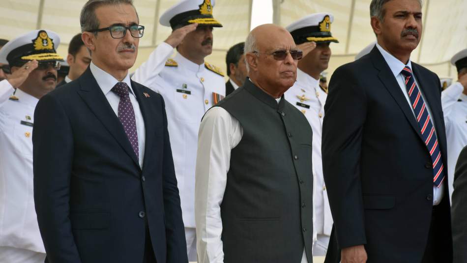 'Askeri gemi Pakistan'a yeni ihracatlara kapı açtı'