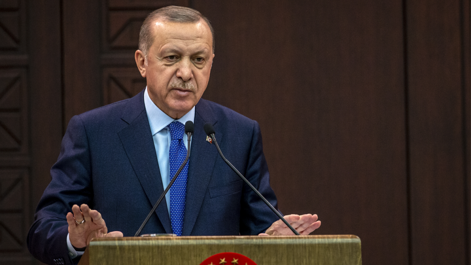 "Mecburiyeti Olmayan Evden Çıkmasın"