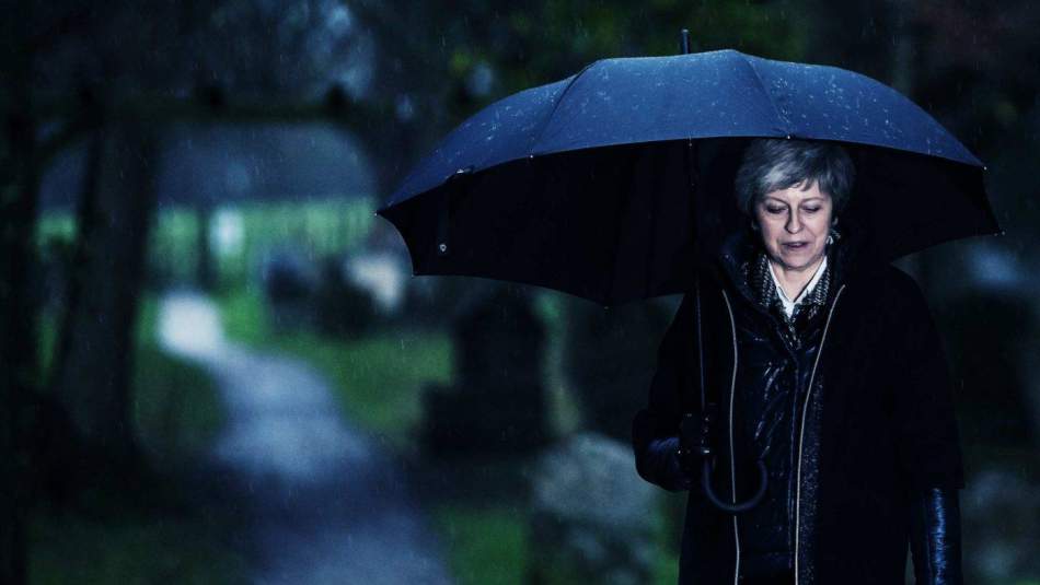 Theresa May Brexit oylamasının ertelendiğini duyurdu
