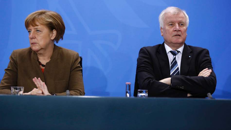 Merkel ve Seehofer sığınmacı konusunda anlaştı