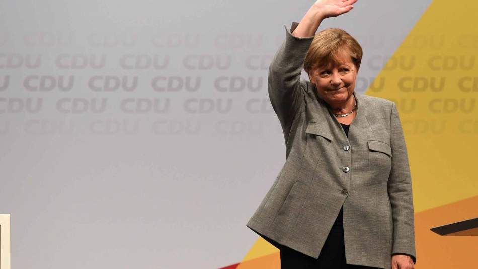 Merkel: Kararım uluslararası siyasette elimi zayıflatmaz