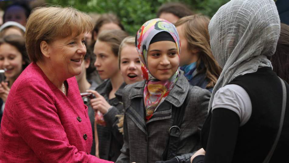 Merkel Hükümeti Türkiye’den İmam İstemiyor