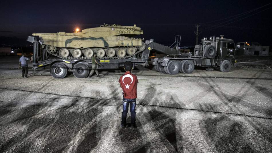 İdlib sınırına obüs ve tanklar sevkiyatı