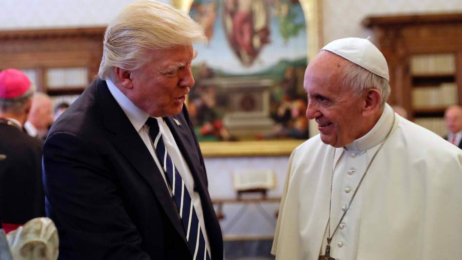 Papa Trump'ın 'sıfır hoşgörü' politikasını eleştirdi