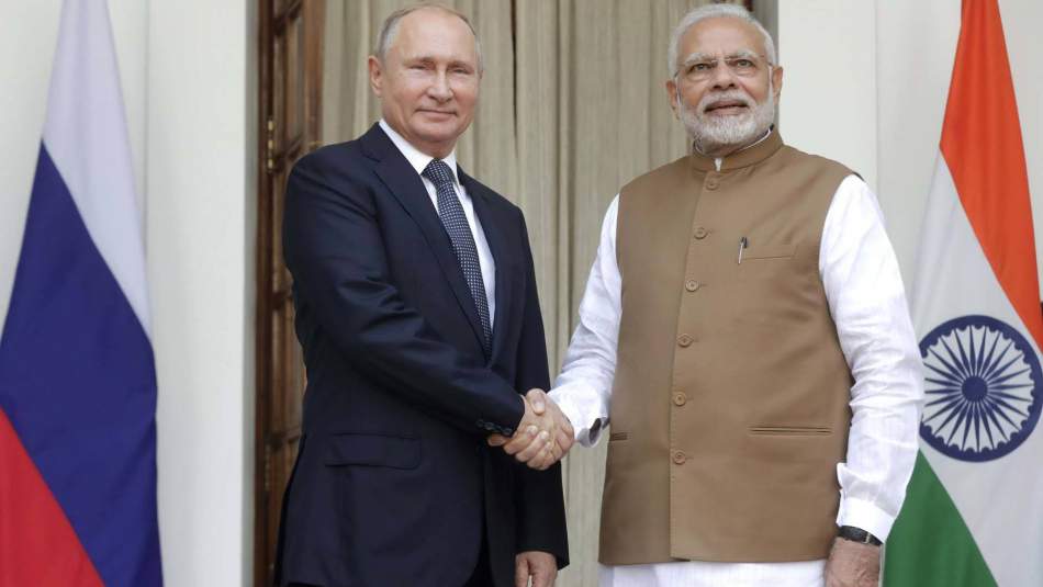 Putin'den Hindistan'da askeri işbirliği mesajı
