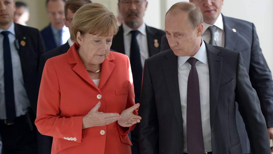 Putin ve Merkel Suriye ve Ukrayna'yı Görüştü