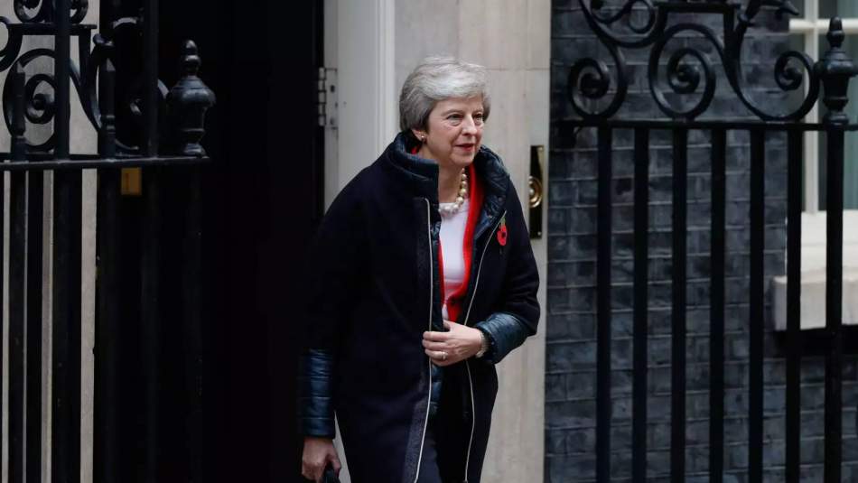 Theresa May'den uyarı: Görevden alınırsam Brexit süreci uzar