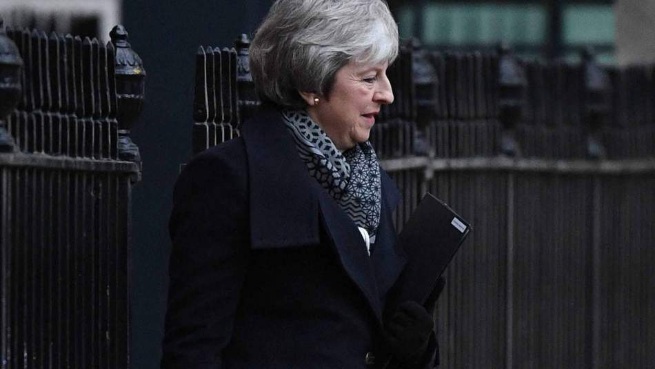 May Hükümeti Parlamentodan Güvenoyu Aldı