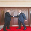 İran Cumhurbaşkanı Pezeşkiyan ABD’nın Yakın Müttefiki YNK Lideri Talabani ile Görüştü 