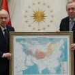 MHP Genel Başkanı Bahçeli Cumhurbaşkanı Erdoğan'a Türk Dünyası Haritası Hediye Etti