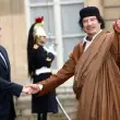 Eski Fransa Cumhurbaşkanı Sarkozy, Eski Libya Lideri Kaddafi’den Yardım Aldığı Gerekçesiyle Yargılanıyor
