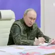 Putin, Trump’ın Tehditlerine Askeri Üniforma Giyip Kursk’u Ziyaret Ederek Yanıt Verdi