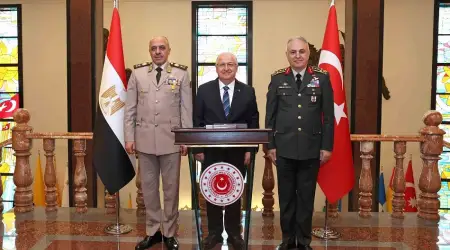 Mısır Genelkurmay Başkanı Türkiye’de