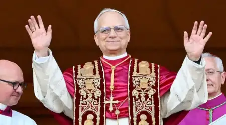 Vatikan’dan Beyaz Duman Yükseldi: Yeni Papa ABD’ li 14. Leo