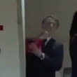 Karısı Macron’un Ağzına Yumruk Attı