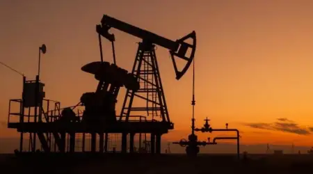 İsrail ve İran Saldırıları Petrol Fiyatlarını Son 5 Ayın Zirvesine Çıkardı