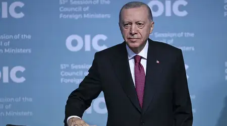 Erdoğan: “2 Milyar Nüfuslu İslam Alemi Tek Başına Kutup Olmalı”