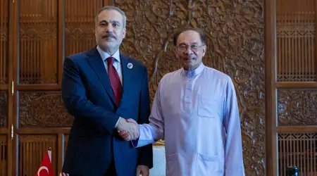 Dışişleri Bakanı Hakan Fidan, Malezya Başbakanı Enver İbrahim ve Çok Sayıda Yetkiliyle Görüştü