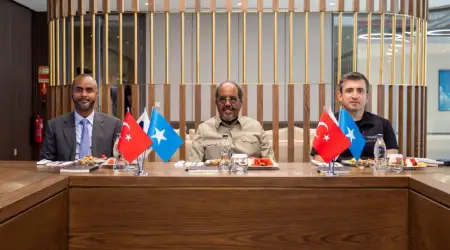 Somali Cumhurbaşkanı Mahmud, Bayraktar Milli Teknoloji Merkezi'ni Ziyaret Etti