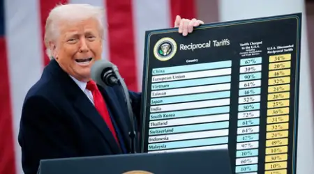Trump’ın Gümrük Tarifleri Bugün Yürürlüğe Girdi: ABD-Ticaret Ortakları Zorlu Pazarlıkta