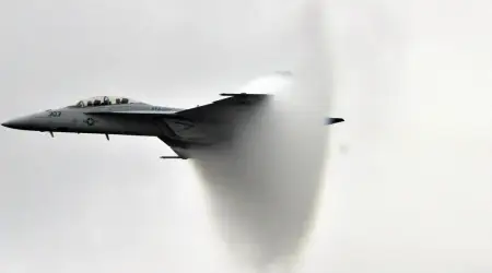 ABD’de Sürekli Uçak Kazaları Oluyor: “Super Hornet” Okyanusa Çakıldı