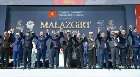 Malazgirt Zaferi’nin 954. Yıl Dönümü, Cumhurbaşkanı Erdoğan'ın da Katılımıyla Ahlat’ta Düzenlenen Etkinliklerde Anıldı